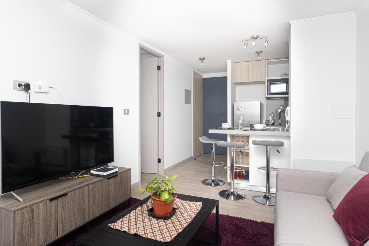 Burgundy View 1br W/view, Balcony & Parking. *